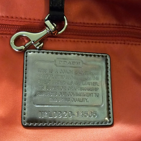 Coach Poppy Glam Tote Y2K Metallic Black Leather with silver accents EUC - Picture 3 of 16